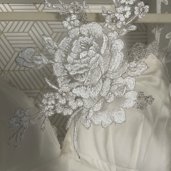 BHLDN Boutique Wedding Dress size 10 $650 OBO - Picture 6 of 7